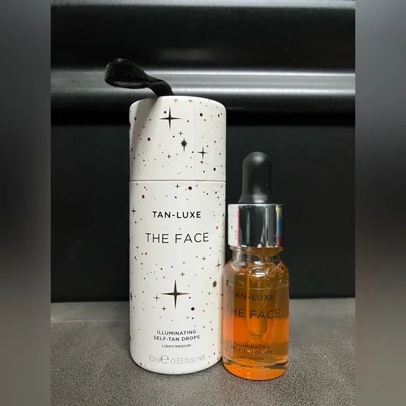 Tan-Luxe Illuminating Self-Tan Drops - Picture 1 of 1